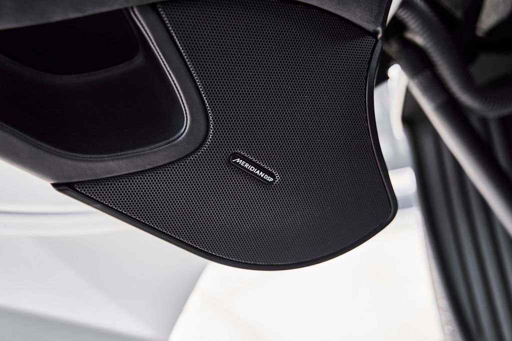 Used 2012 McLaren MP4-12C Coupe RWD image 35