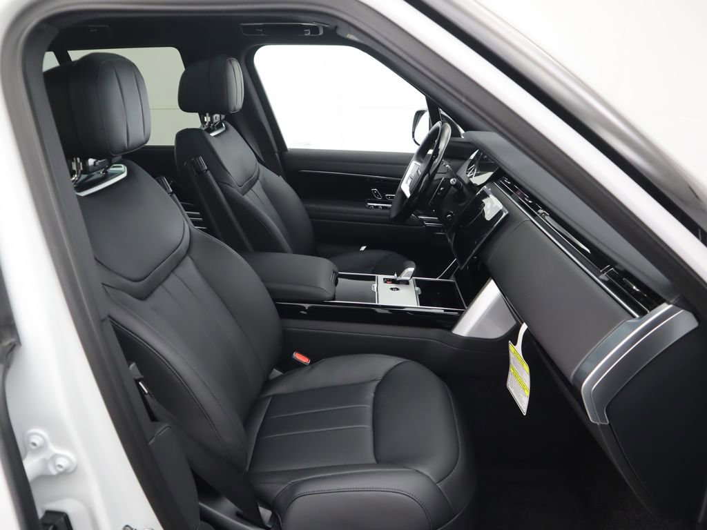 New 2025 Land Rover Range Rover SE image 21