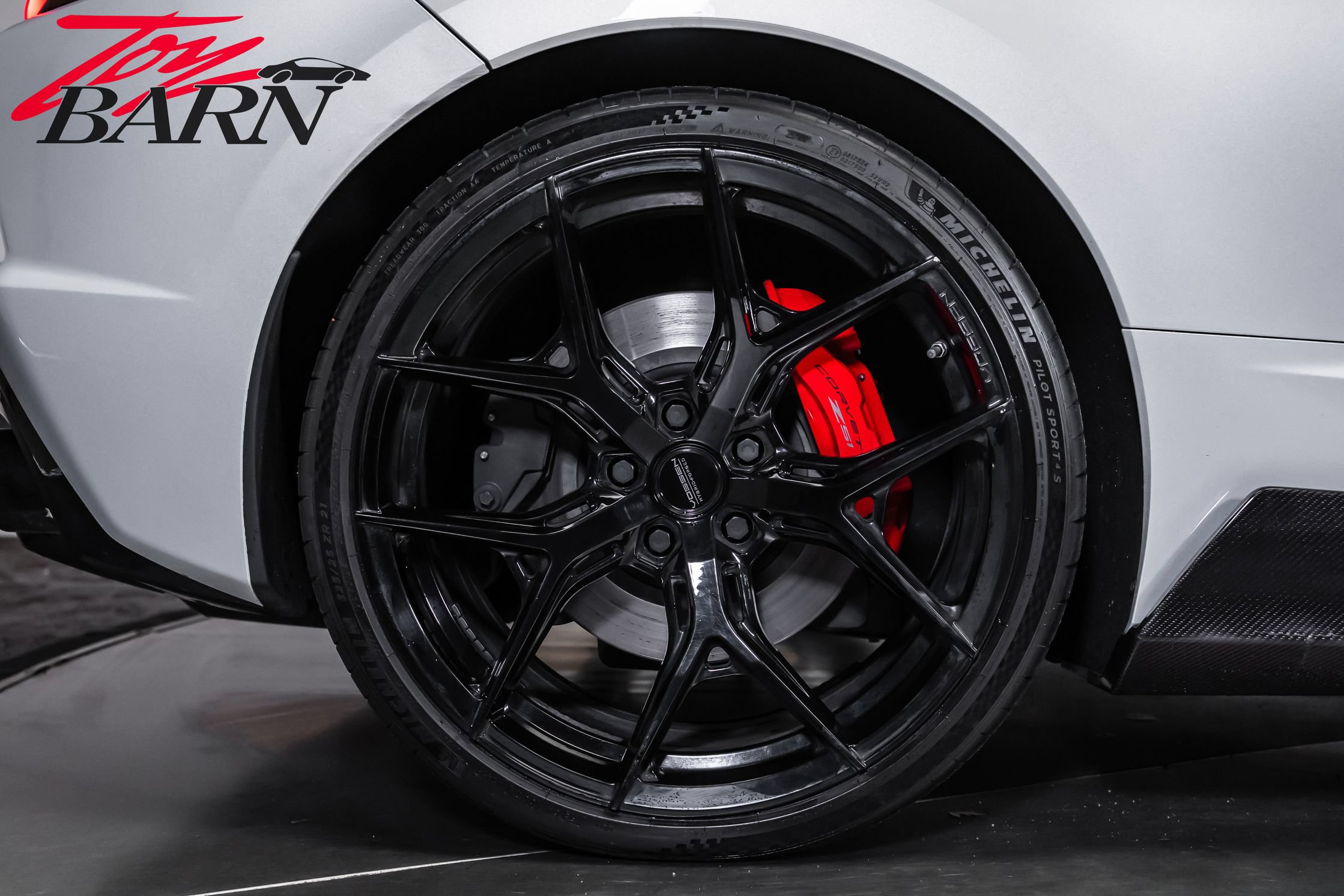Used 2021 Chevrolet Corvette Stingray Premium Conv w/ Z51 Performance Package RWD image 24