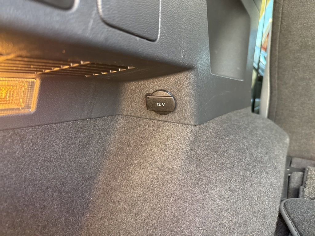 Used 2018 Volkswagen Tiguan SEL image 52