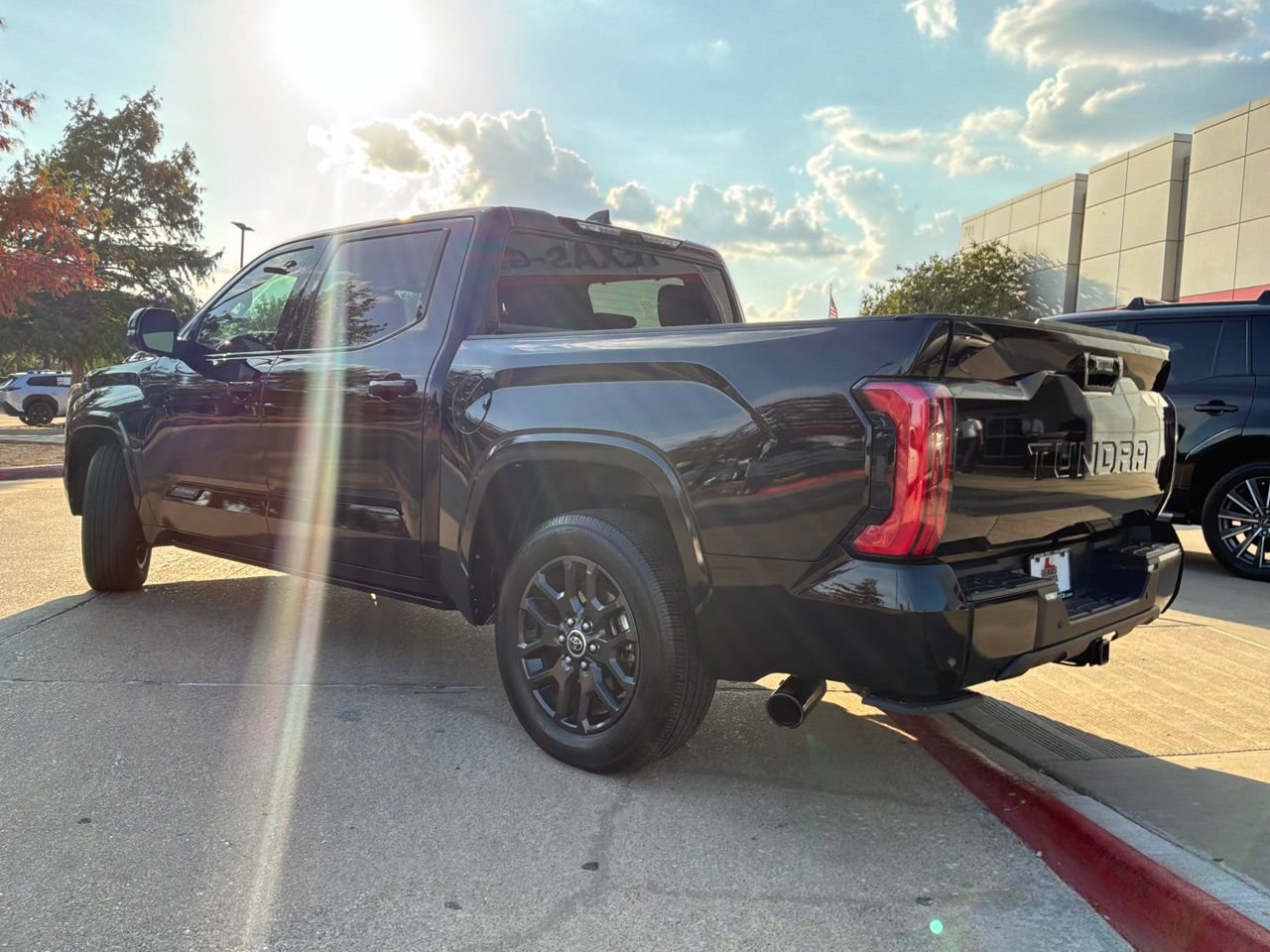Used 2023 Toyota Tundra Platinum RWD image 8