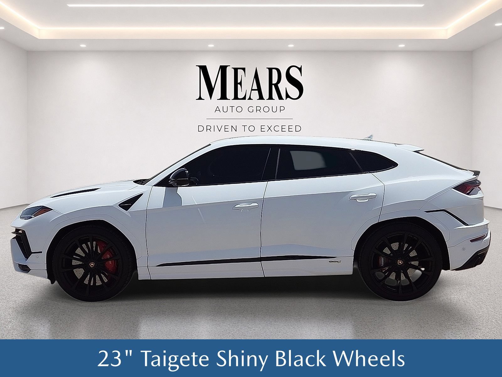 Used 2024 Lamborghini Urus S AWD/4WD image 3