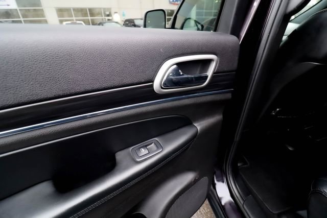 Used 2019 Jeep Grand Cherokee Limited AWD/4WD image 35