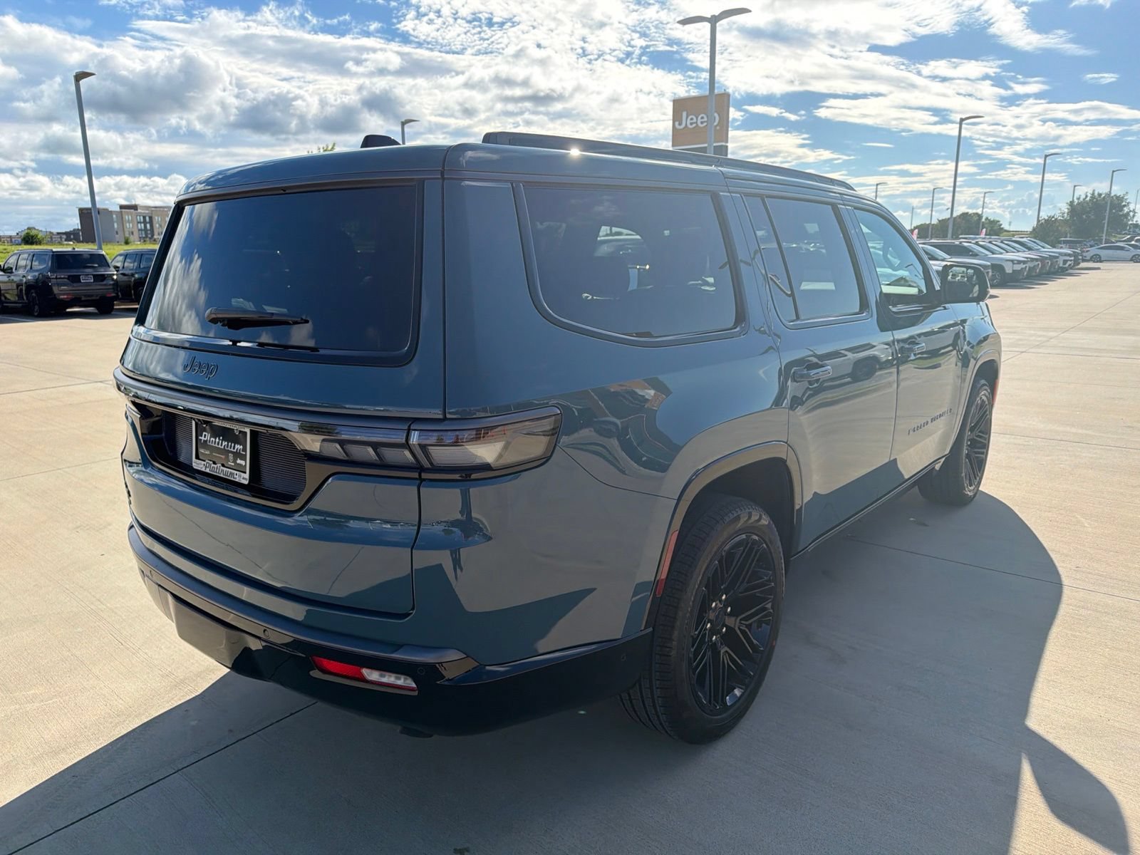 New 2026 Jeep Grand Wagoneer Limited AWD/4WD image 5
