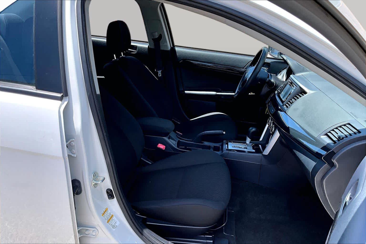 Used 2017 Mitsubishi Lancer ES FWD image 11