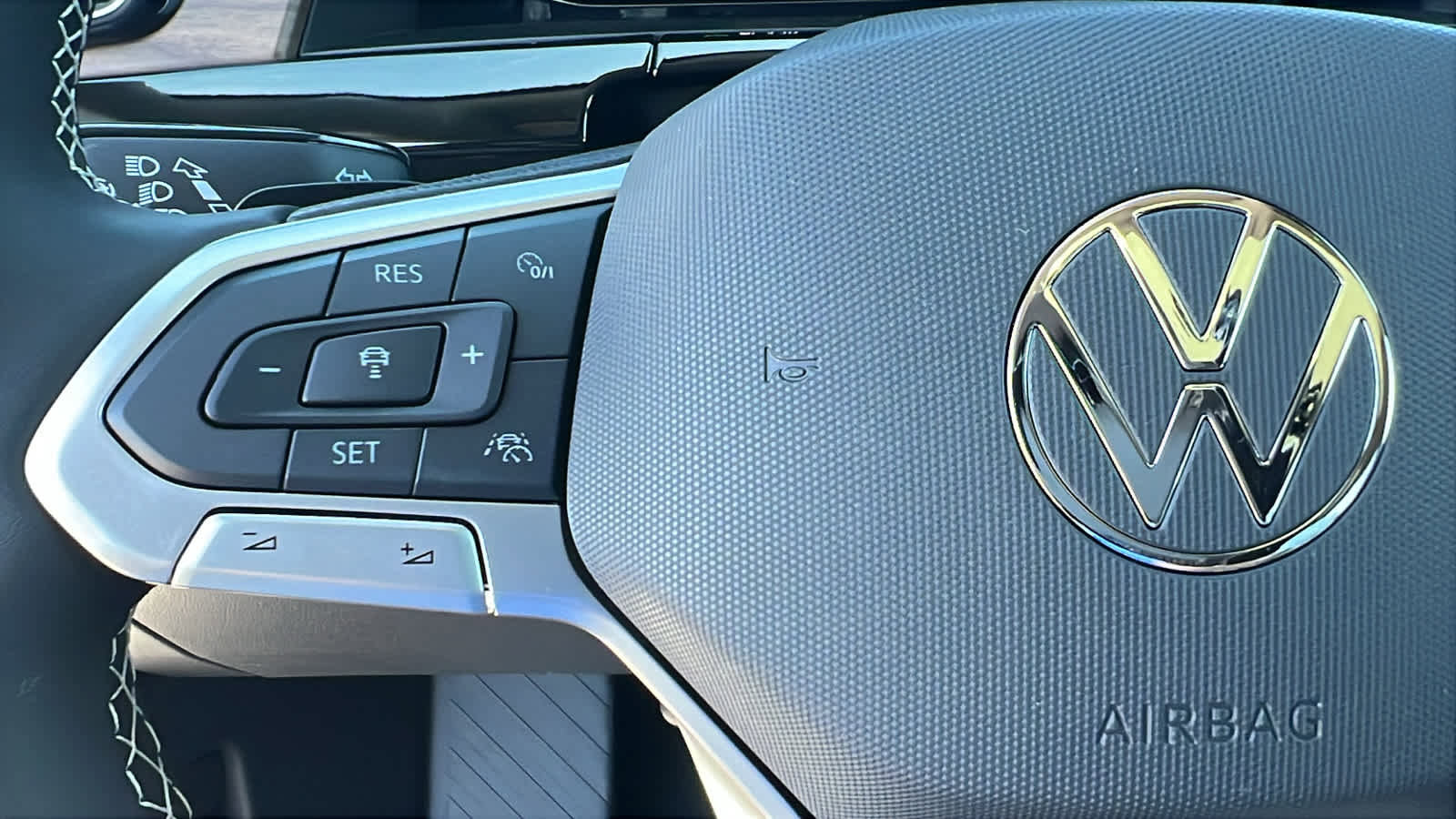 New 2026 Volkswagen Atlas SE image 19