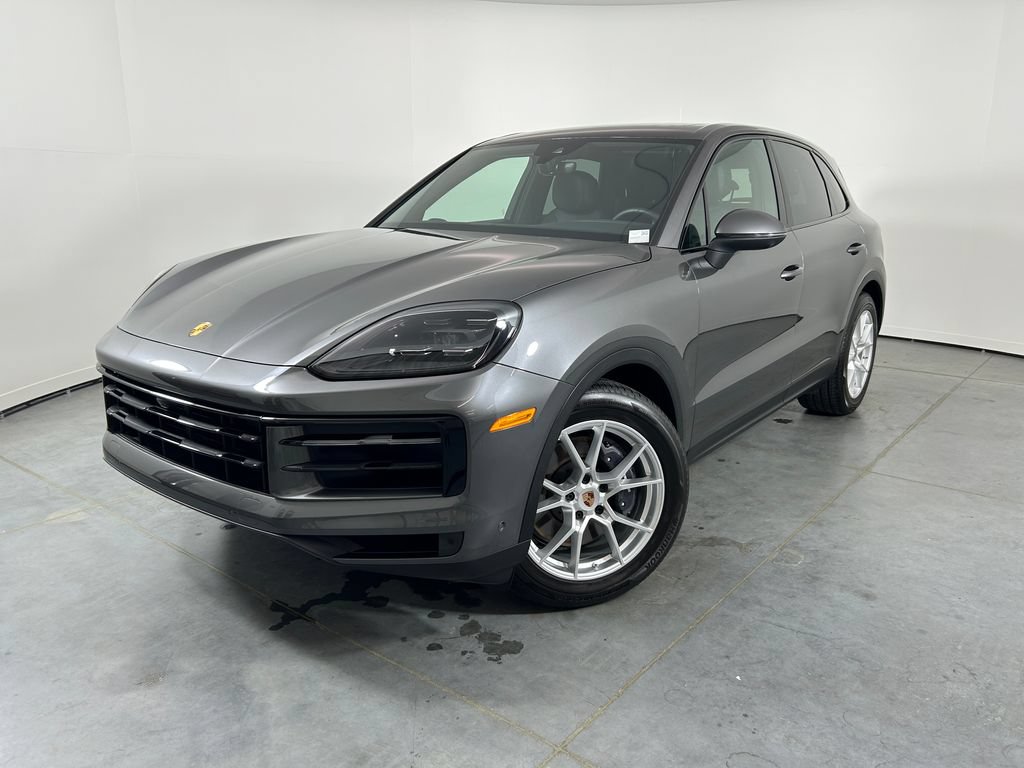 Certified 2026 Porsche Cayenne AWD/4WD image 1