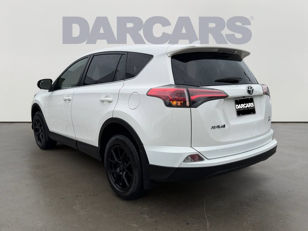 Used 2018 Toyota RAV4 LE w/ All Weather Liner Package AWD/4WD image 4