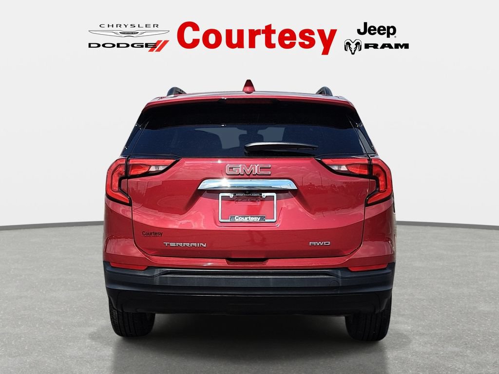 Used 2020 GMC Terrain SLE w/ Driver Convenience Package AWD/4WD image 5