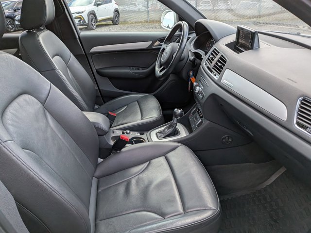 Used 2018 Audi Q3 2.0T Premium image 24