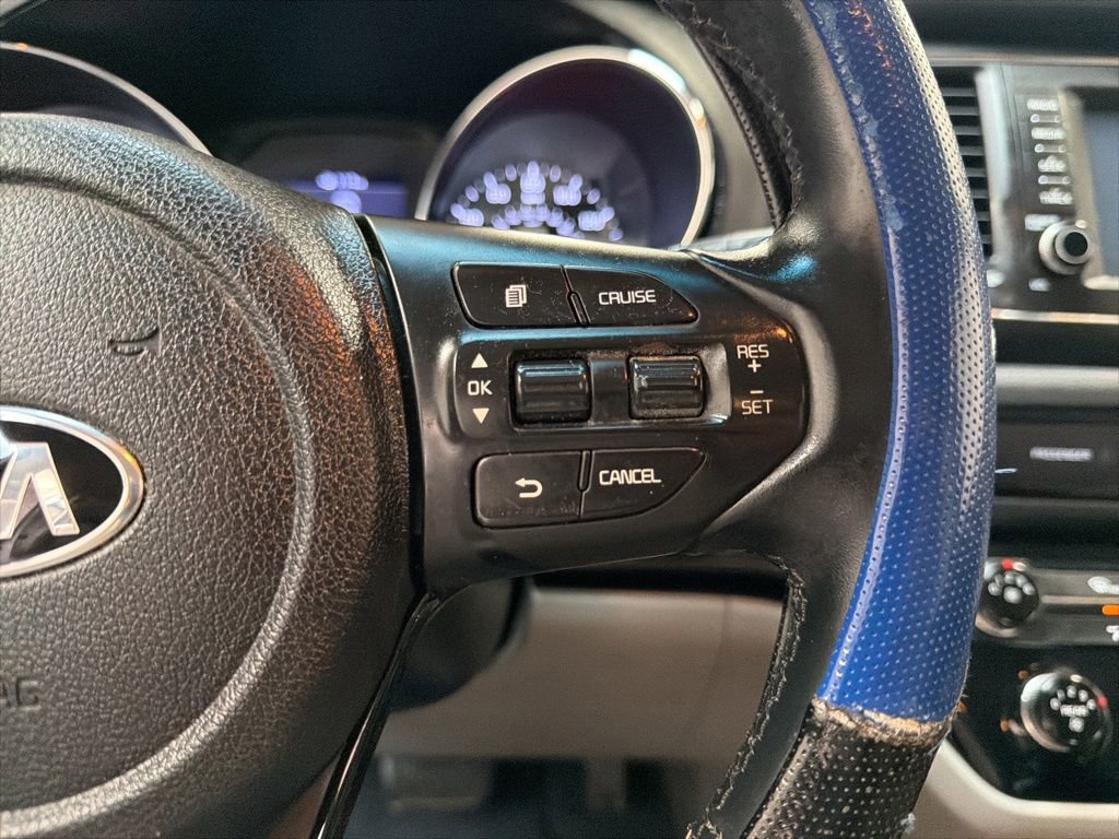 Used 2019 Kia Sedona EX FWD image 18
