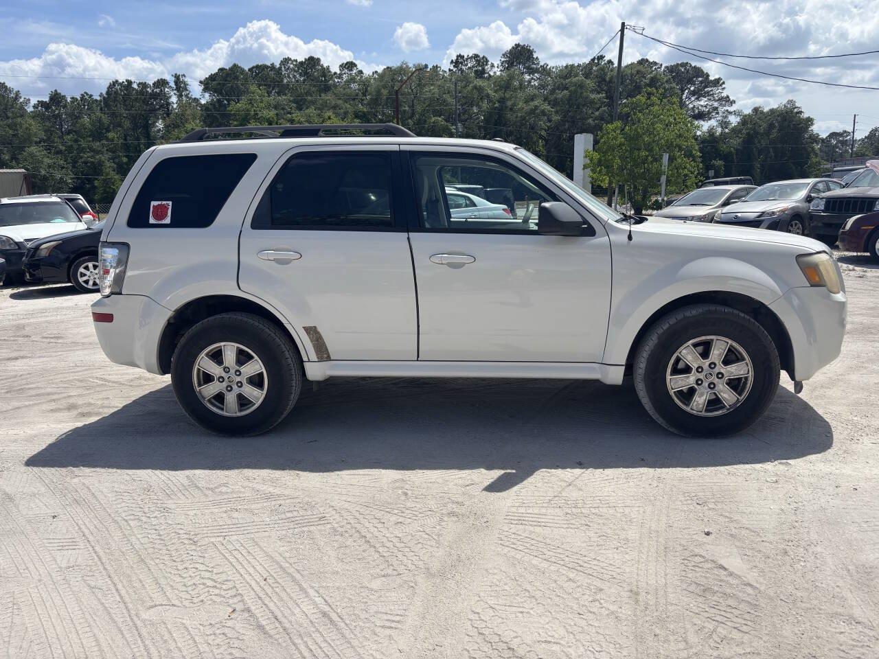 Used 2010 Mercury Mariner 2WD image 3