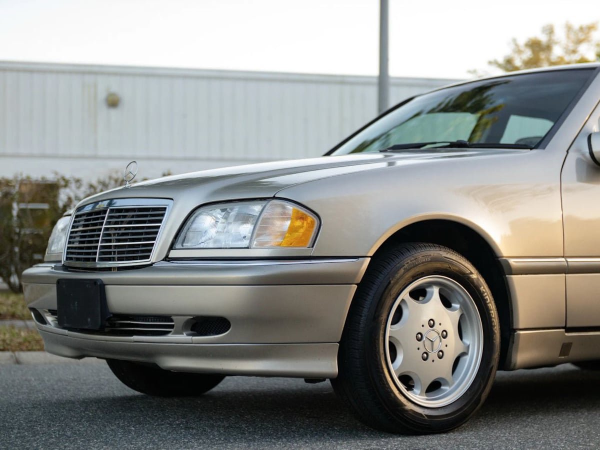 Used 1999 Mercedes-Benz C 280 Sedan image 7