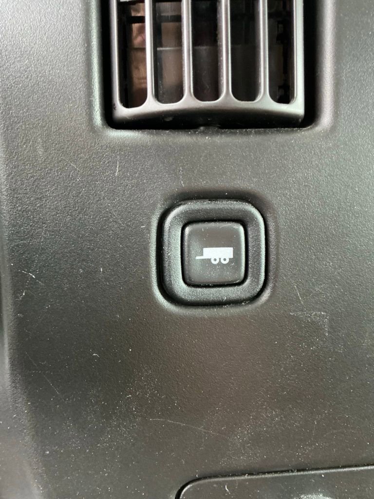 Used 2024 Chevrolet Express 2500 w/ Driver Convenience Package image 33