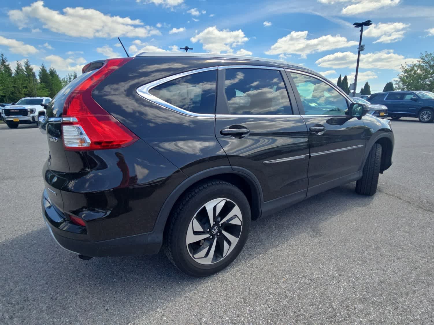 Used 2015 Honda CR-V Touring image 4
