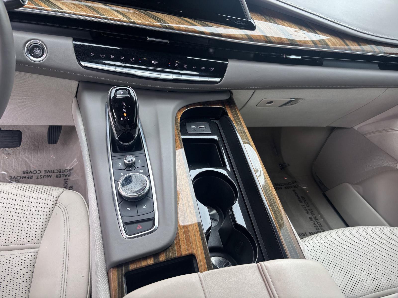 Used 2021 Cadillac Escalade ESV Premium Luxury Platinum AWD/4WD image 5