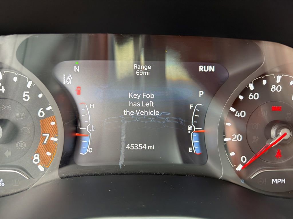Used 2024 Jeep Compass Latitude w/ Convenience Group AWD/4WD image 45