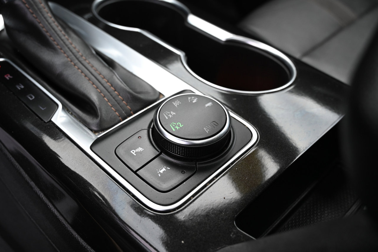 Used 2020 Chevrolet Blazer Premier w/ Driver Confidence II Package image 19