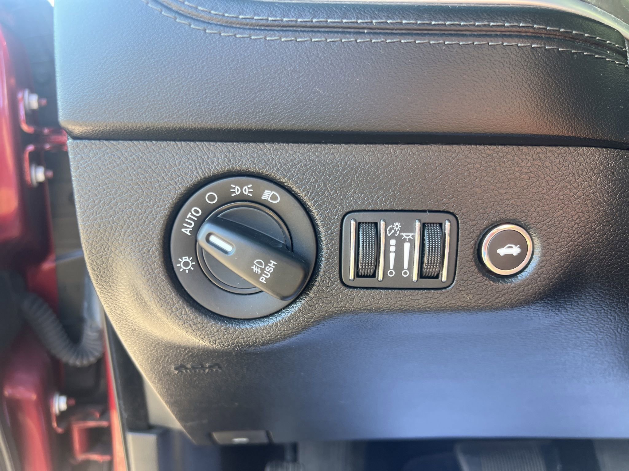 Used 2019 Dodge Charger R/T w/ Plus Group image 21