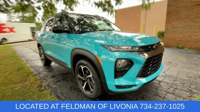 Certified 2021 Chevrolet TrailBlazer RS w/ Technology Package AWD/4WD image 2