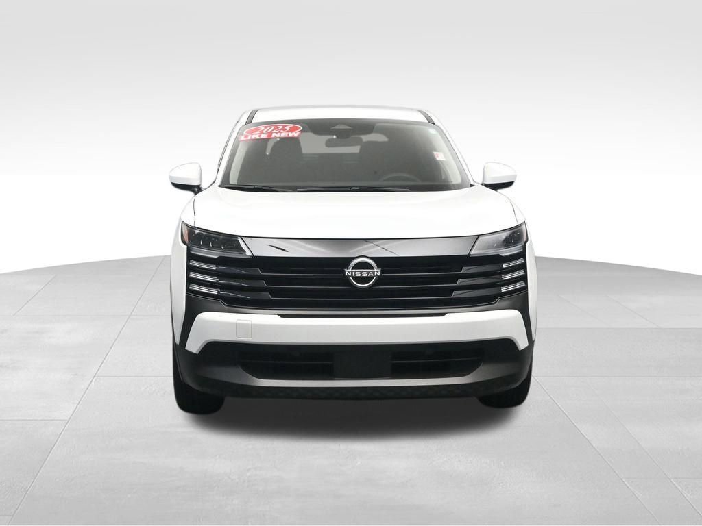 Used 2025 Nissan Kicks SV FWD image 8