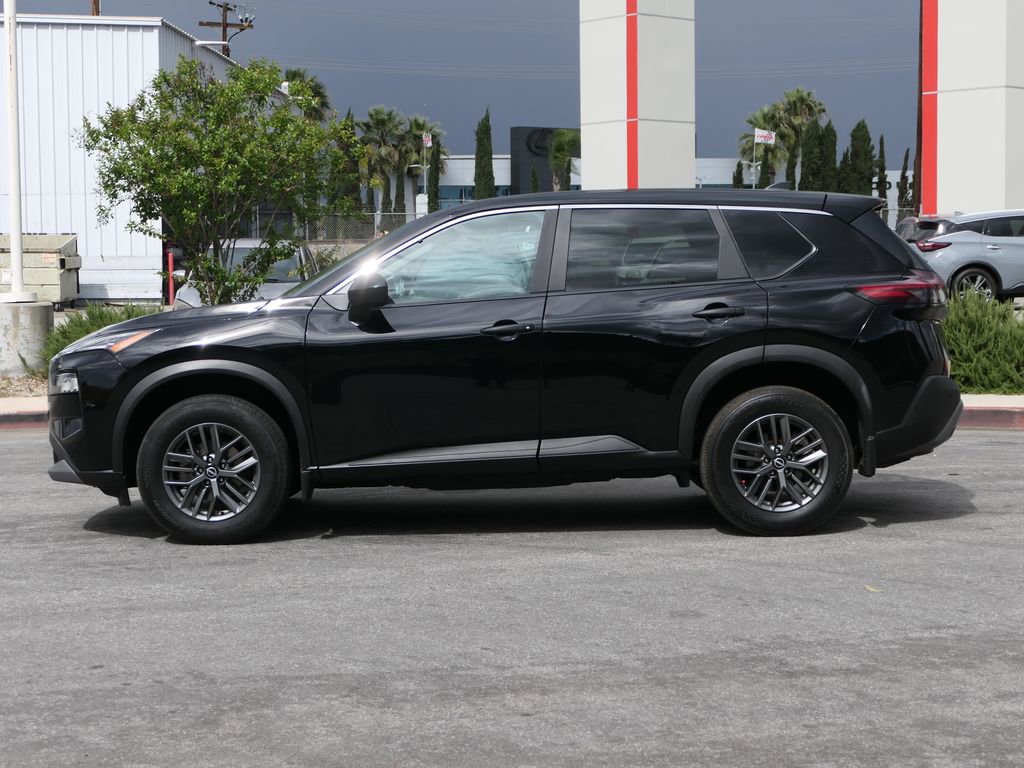 Used 2023 Nissan Rogue S FWD image 6