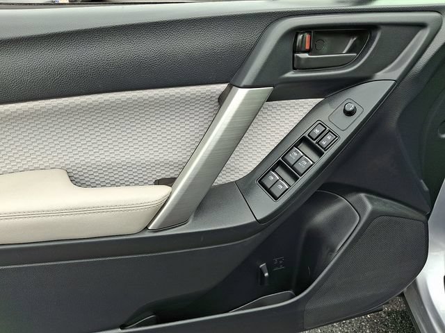 Used 2017 Subaru Forester 2.5i Premium w/ Popular Package #2A AWD/4WD image 13