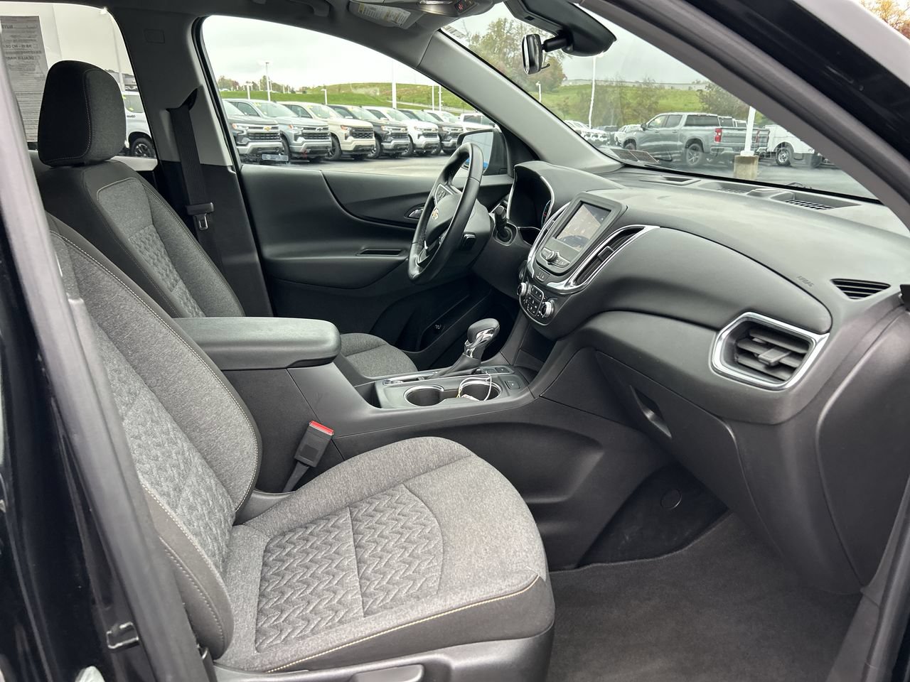 Used 2023 Chevrolet Equinox LT w/ Driver Convenience Package AWD/4WD image 14