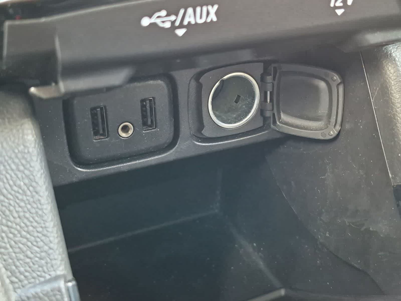 Used 2018 Buick Encore Essence FWD image 30