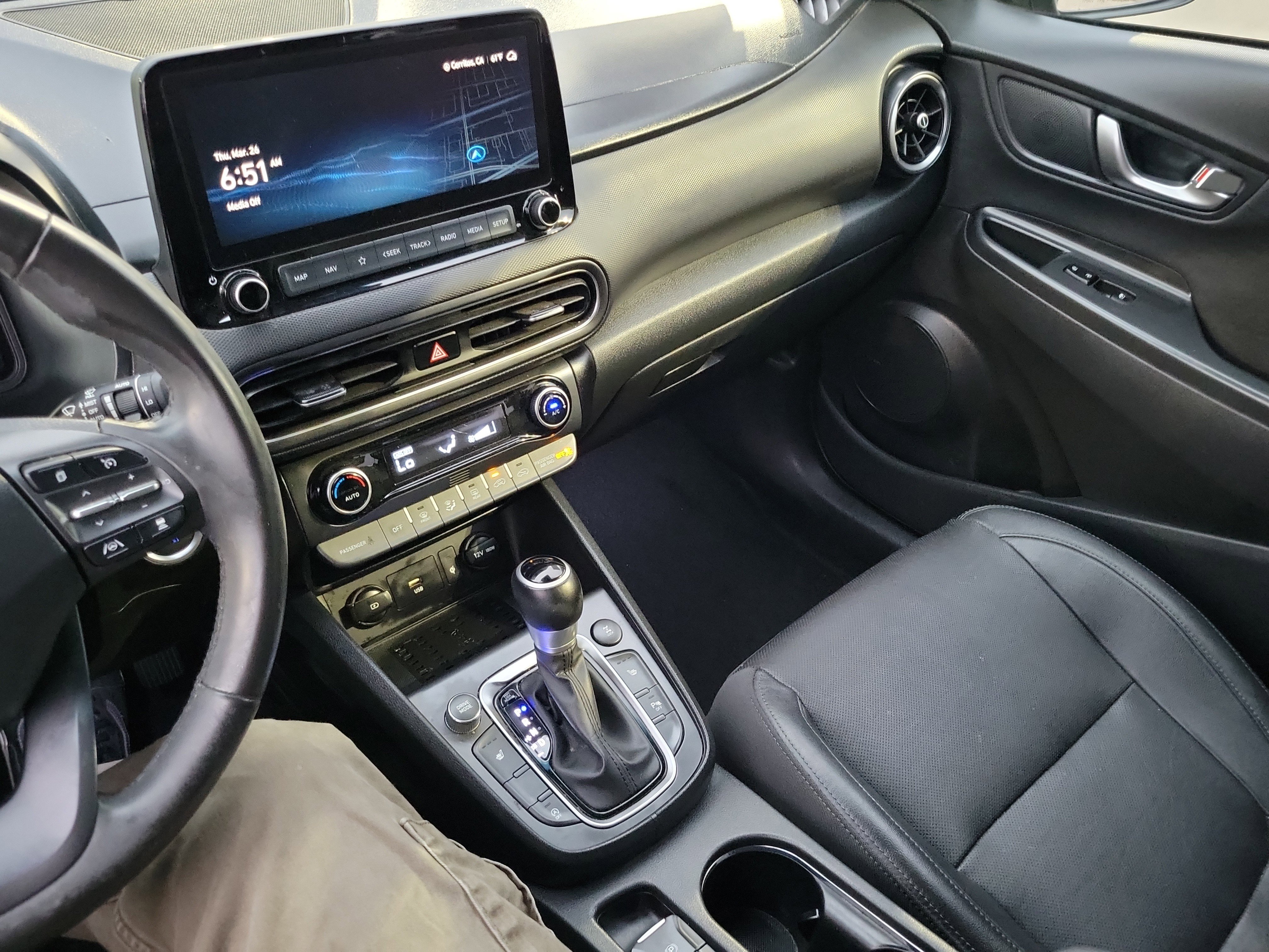 Certified 2023 Hyundai Kona Limited image 17