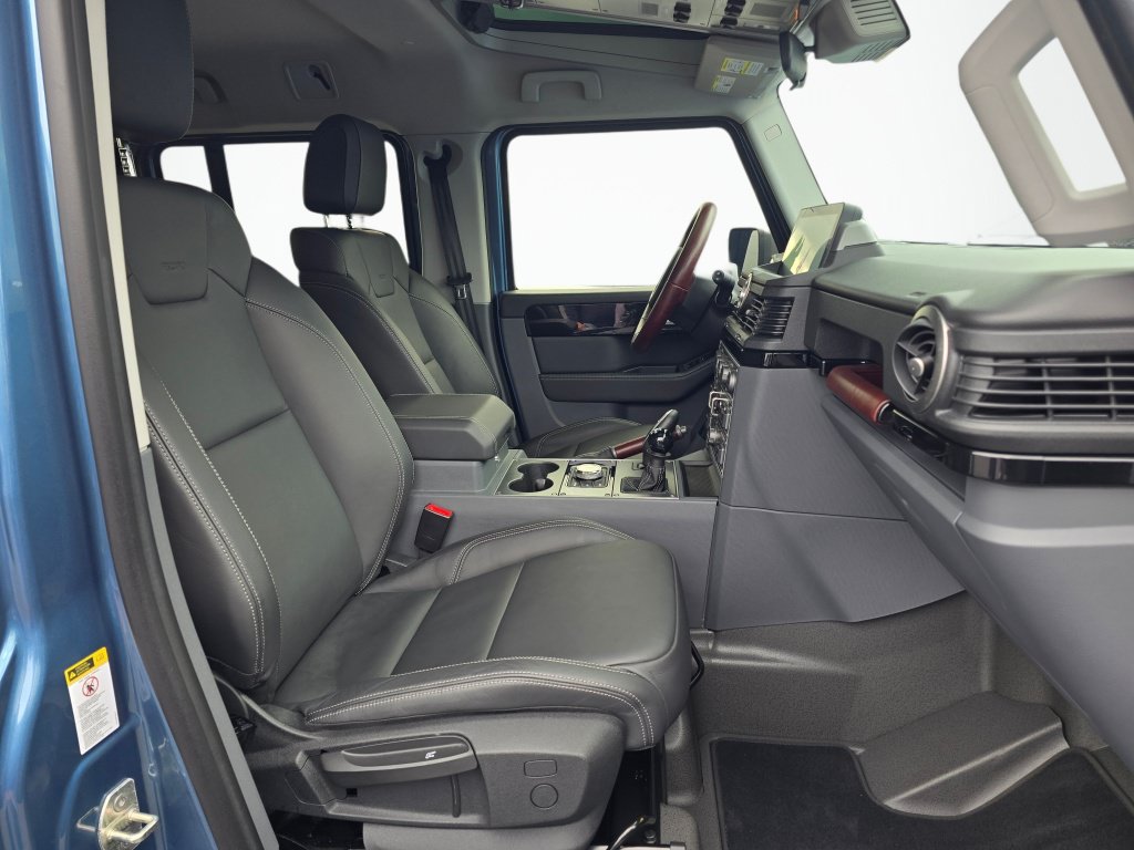 Used 2024 INEOS Grenadier Station Wagon AWD/4WD image 28