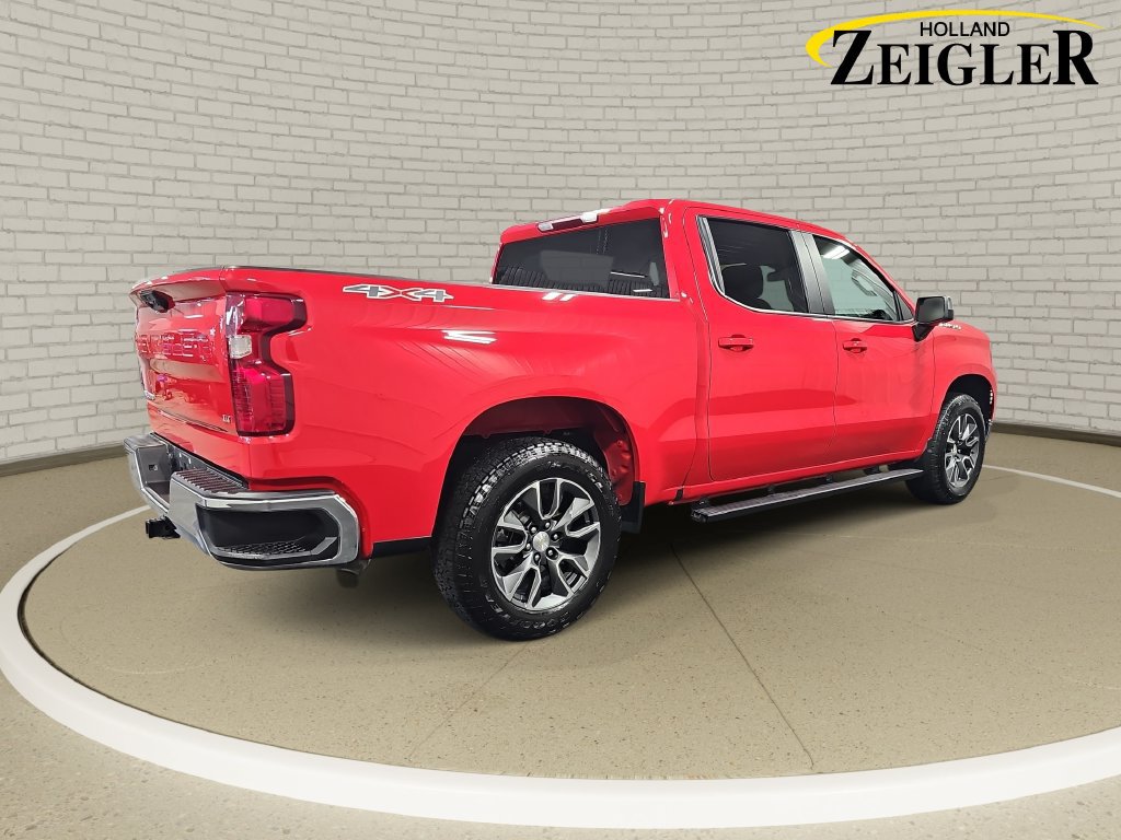Used 2024 Chevrolet Silverado 1500 LT AWD/4WD image 5