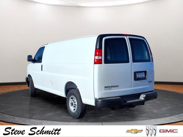 New 2025 GMC Savana 2500 w/ Driver Convenience Package RWD image 3