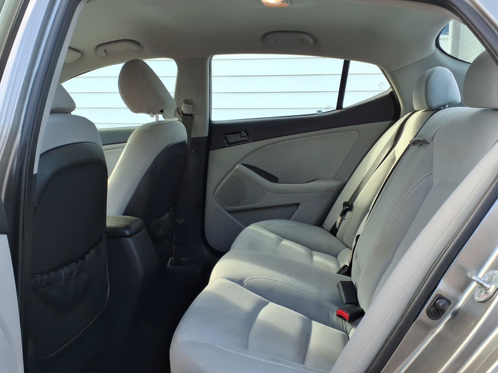 Used 2012 Kia Optima LX w/ Convenience Pkg FWD image 8