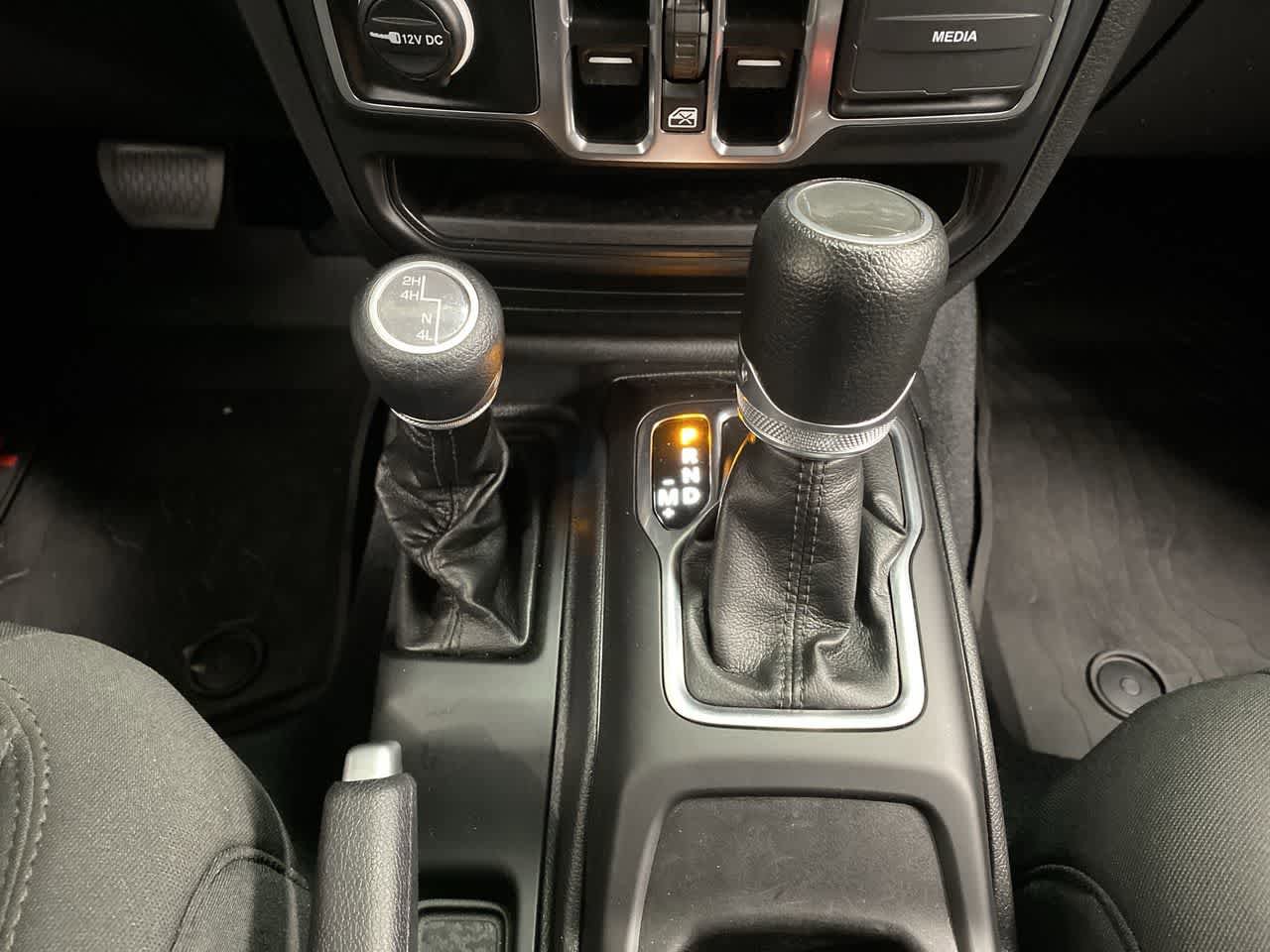 Used 2023 Jeep Wrangler Sport S AWD/4WD image 26