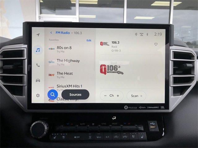 Used 2024 Toyota Tundra Limited image 17