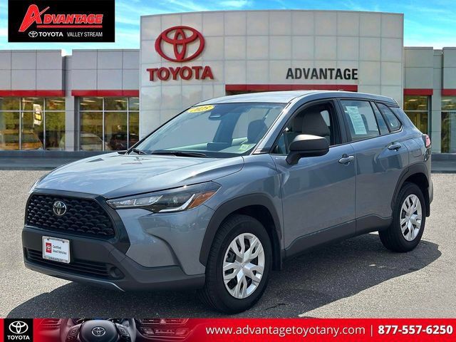 Certified 2025 Toyota Corolla Cross L AWD/4WD image 4