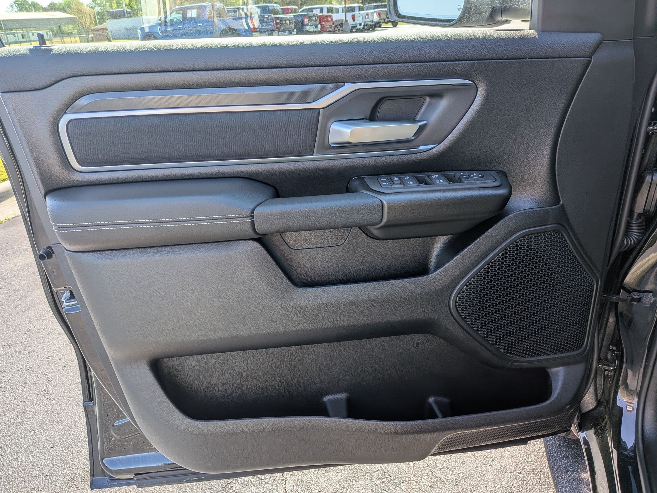 New 2026 RAM 1500 Big Horn AWD/4WD image 10