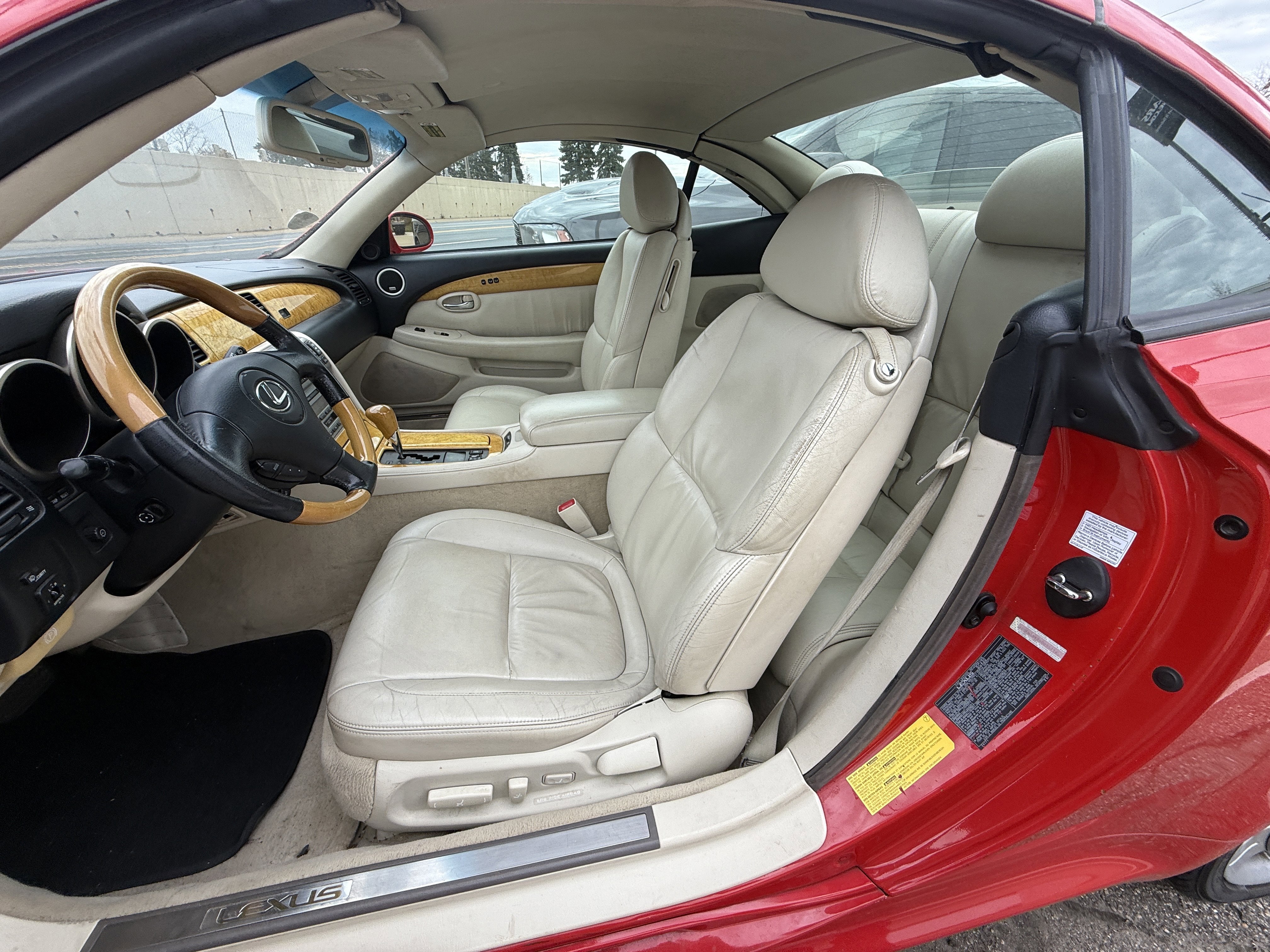Used 2004 Lexus SC 430 Convertible image 7