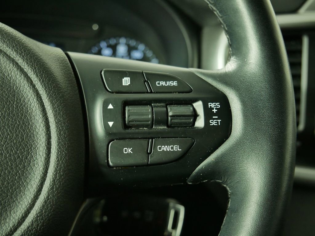 Certified 2017 Kia Sorento LX w/ LX Convenience Package image 21