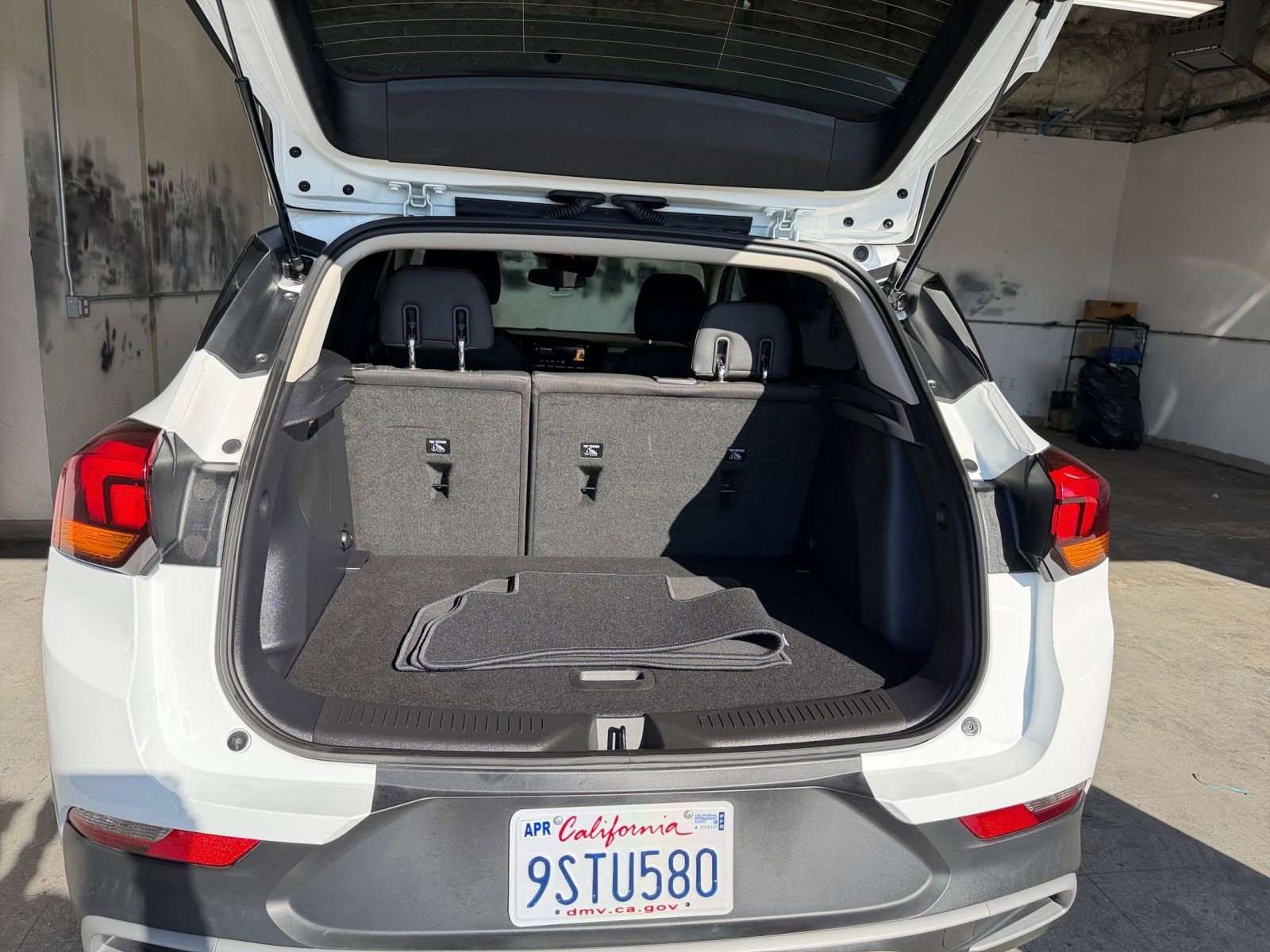 Used 2025 Buick Encore GX Preferred image 29