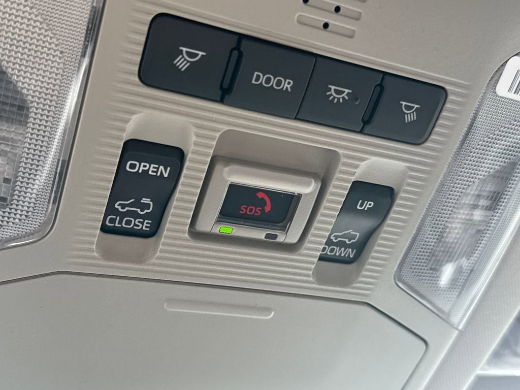 New 2025 Toyota RAV4 XLE image 27