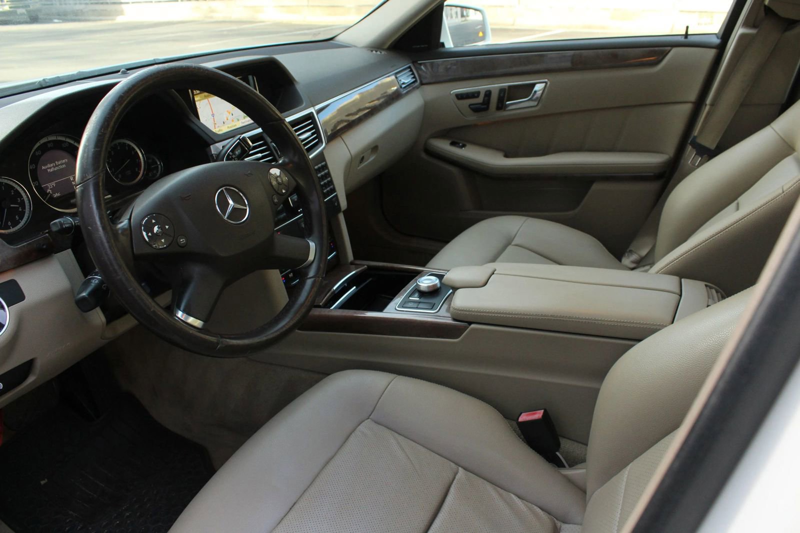 Used 2011 Mercedes-Benz E 350 4MATIC Sedan image 11