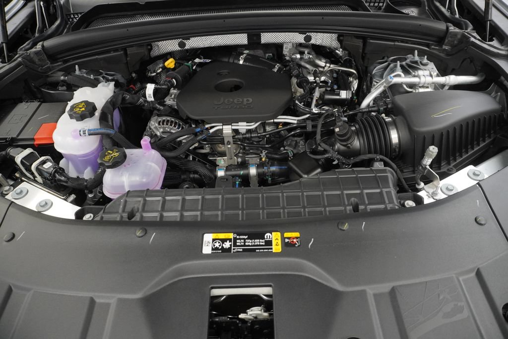 New 2026 Jeep Grand Cherokee Altitude AWD/4WD image 38