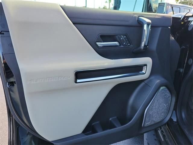 New 2026 GMC Hummer EV 4x4 Crew Cab image 14