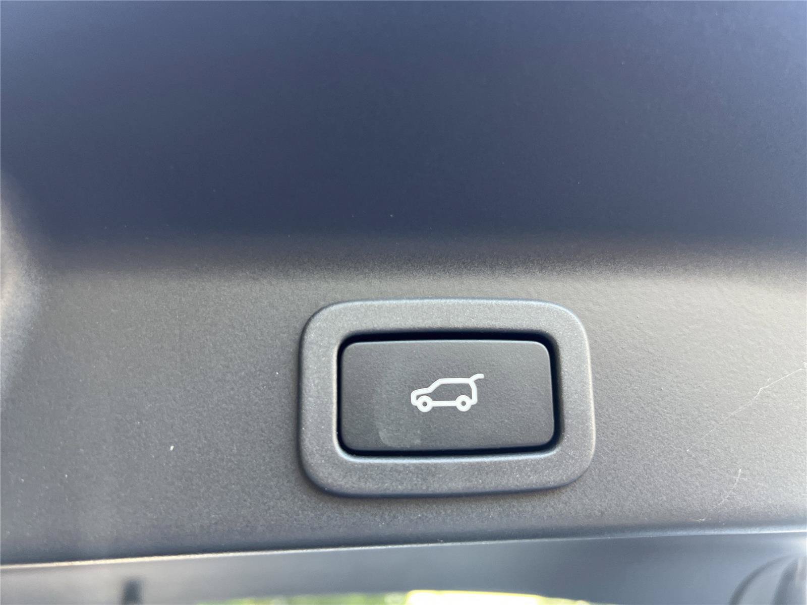Used 2018 Jaguar F-PACE R-Sport AWD/4WD image 29
