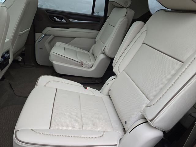 Used 2022 GMC Yukon XL Denali image 9