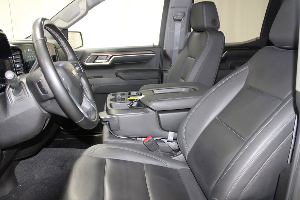 Used 2024 Chevrolet Silverado 1500 LT w/ Z71 Off-Road Package image 34