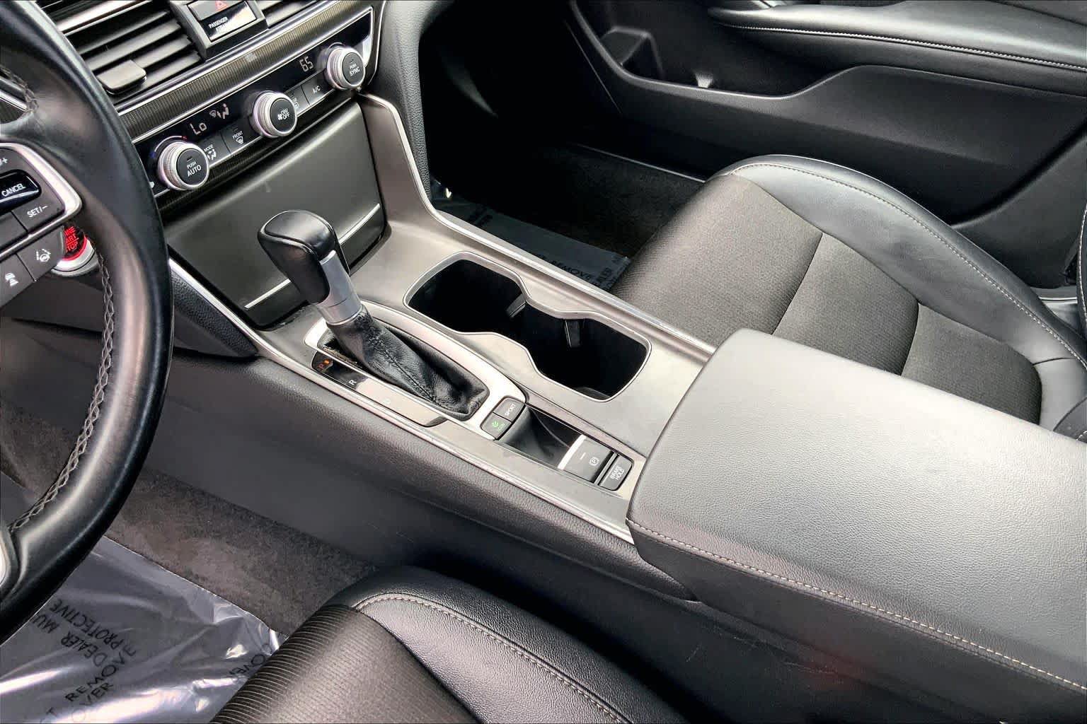 Used 2020 Honda Accord Sport image 16