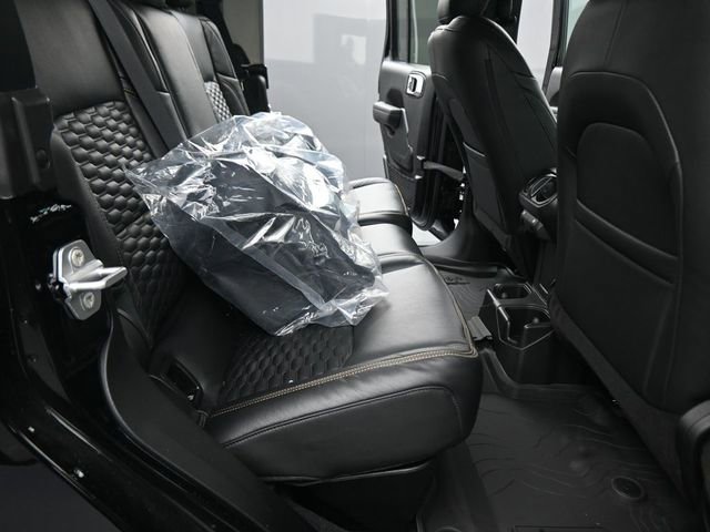 New 2026 Jeep Gladiator Sport image 32